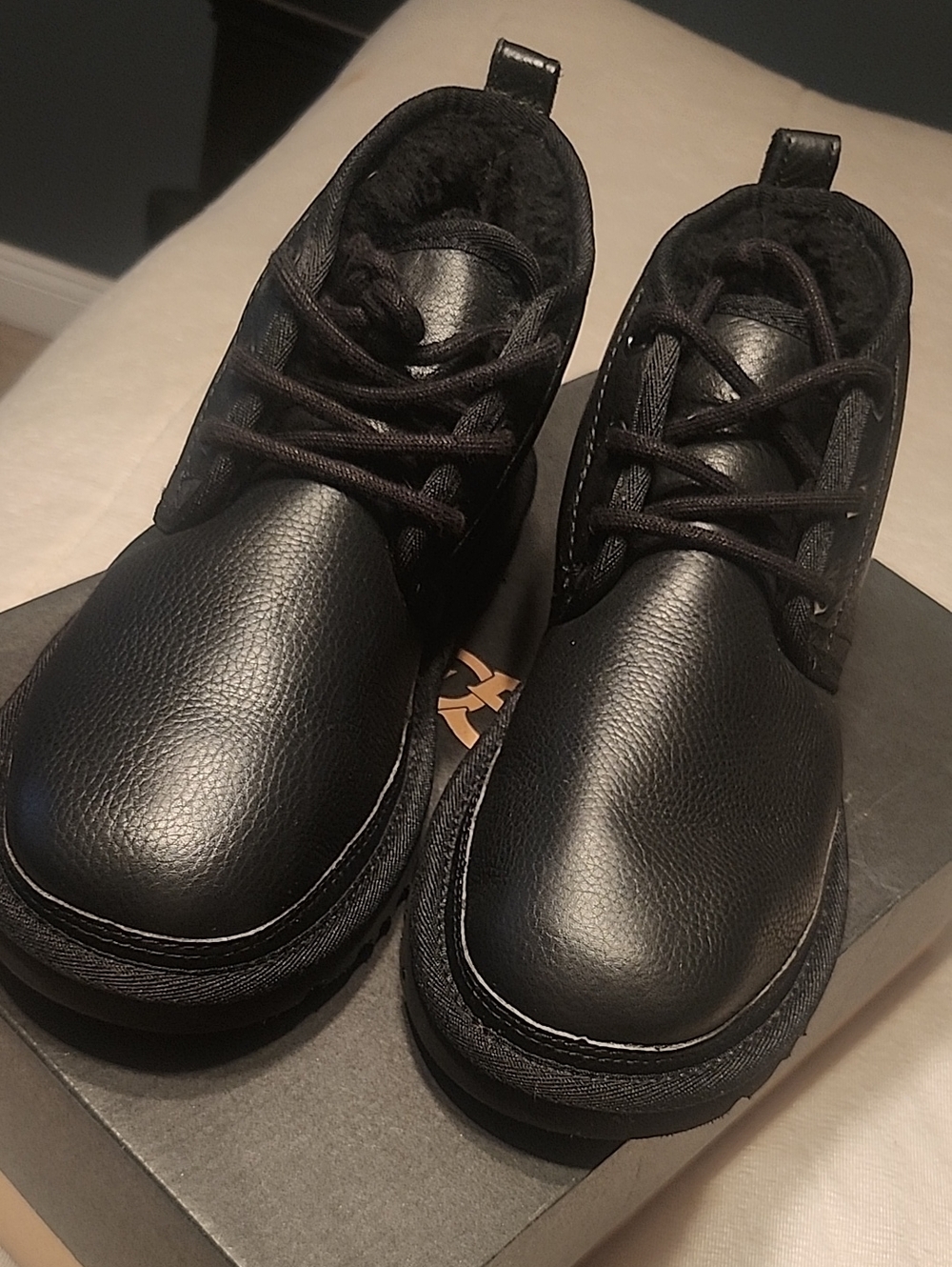 UGG Neumel Black Leather Winter Lace-Up Boots